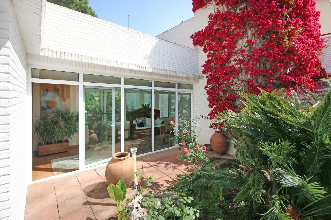 Villa Torre Blanca, Una Villa De Ensueno Sant Andreu de Llavaneres Exterior photo